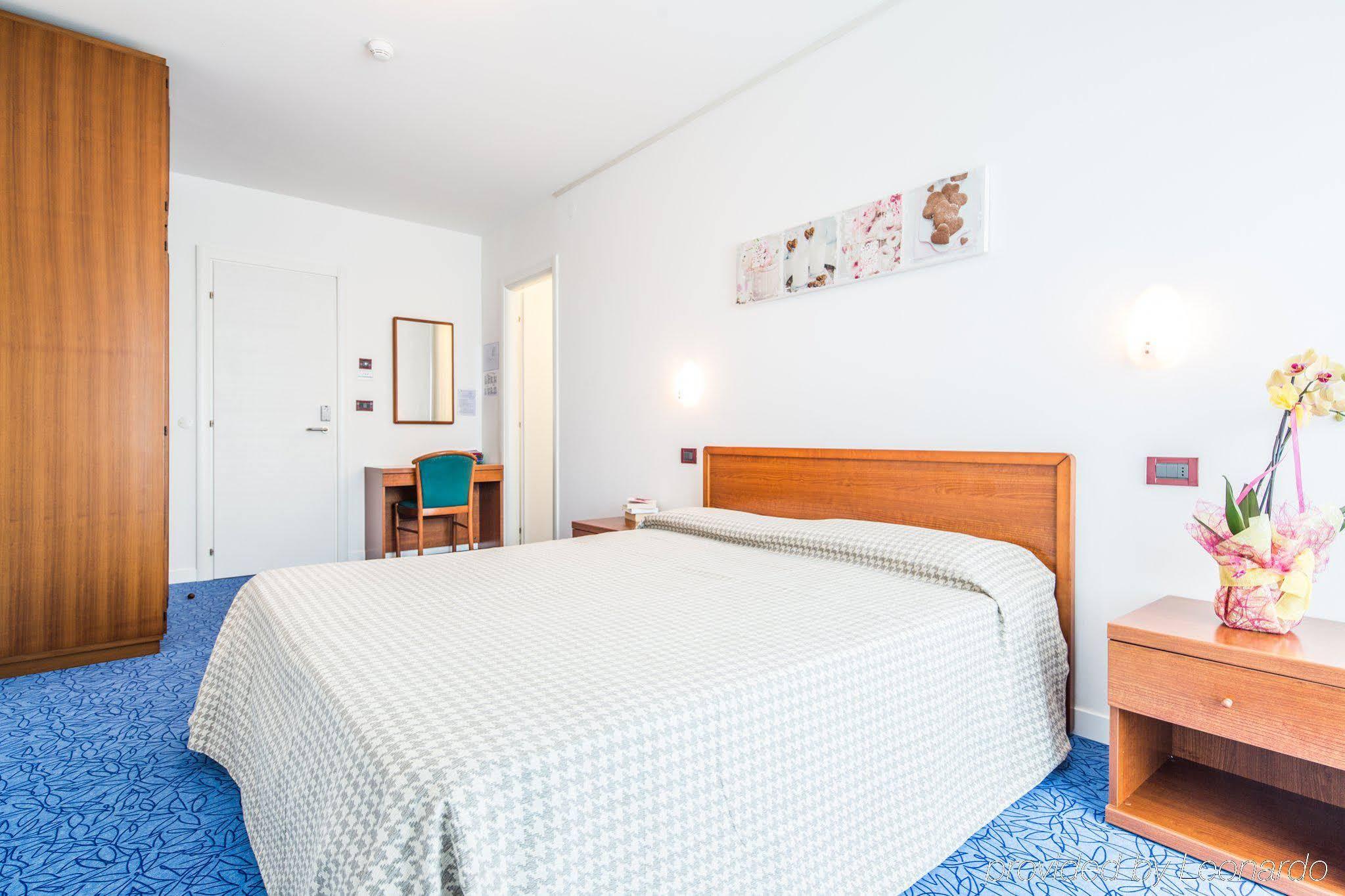 Hotel Olympia Lignano Sabbiadoro Eksteriør billede